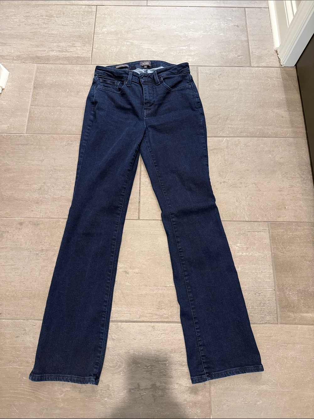NYDJ Barbara Bootcut Jeans - size 6.